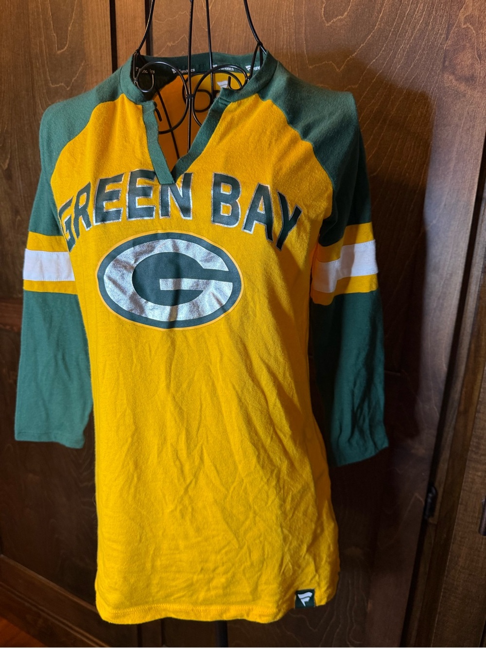 Fanatics Green Bay Packers Long Sleeve Raglan Tee in Gold and Green - Picture 6 of 8